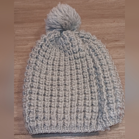 Accessories - Chic Light Gray Knit Beanie with Pom Pom